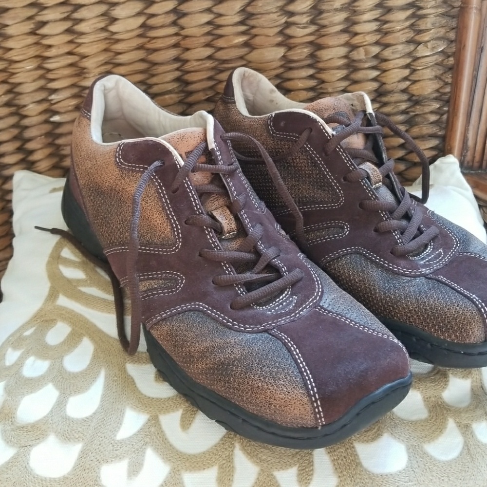 Kenneth Cole Reaction sz 11 brown lace ups